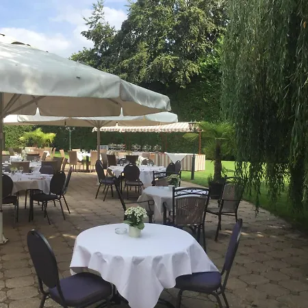 Hotel Steensel Ξενοδοχείο Steensel