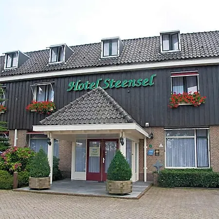 Отель Hotel Steensel 3*
