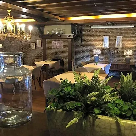 Отель Hotel Steensel Steensel