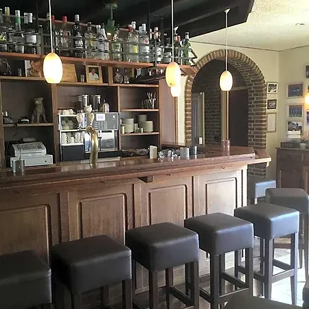 Отель Hotel Steensel