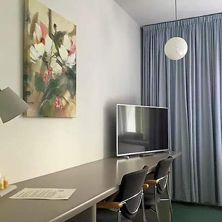Hotel Steensel 3*