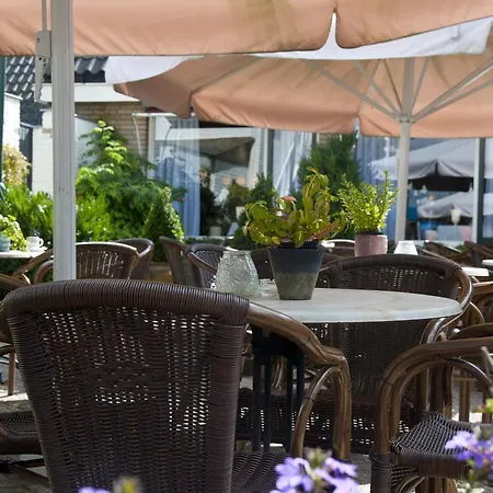 Отель Hotel Steensel Steensel