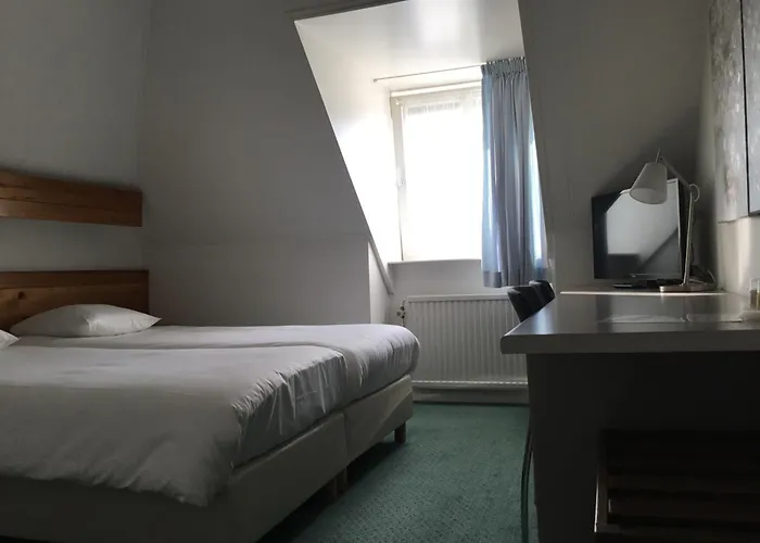 Hotel Steensel Ξενοδοχείο